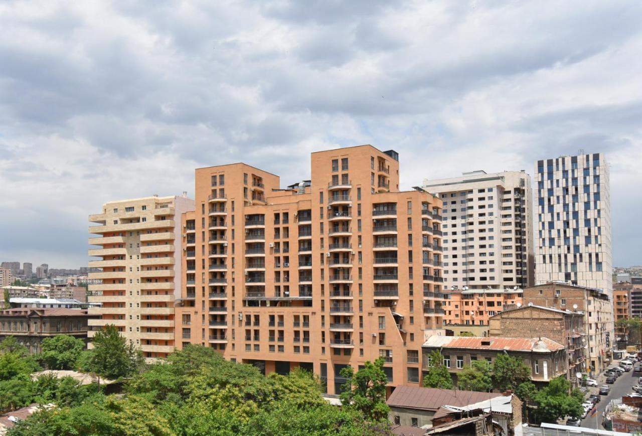 Yerevan4you Terrace Buitenkant foto